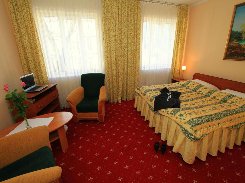 Hotel Rydzewski Elk Exterior photo