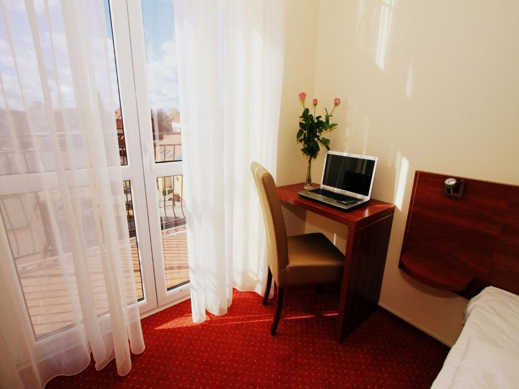 Hotel Rydzewski Elk Exterior photo